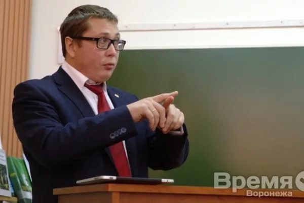 Дмитрий Ендовицкий: «Мест в воронежских вузах вдвое больше, чем выпускников школ»