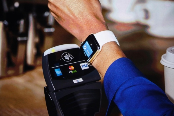 Сбербанк вводит технологию бесконтактной оплаты NFC 