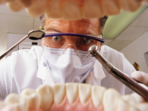 Воронежская стоматология попала в чёрный список страховщиков 