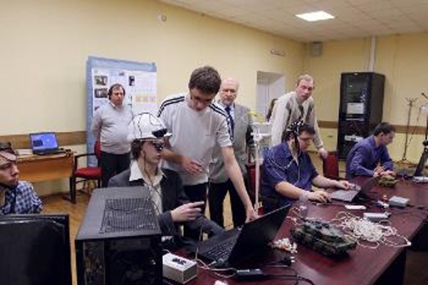 Учёные Воронежского госуниверситета научились управлять компьютером при помощи глаза 