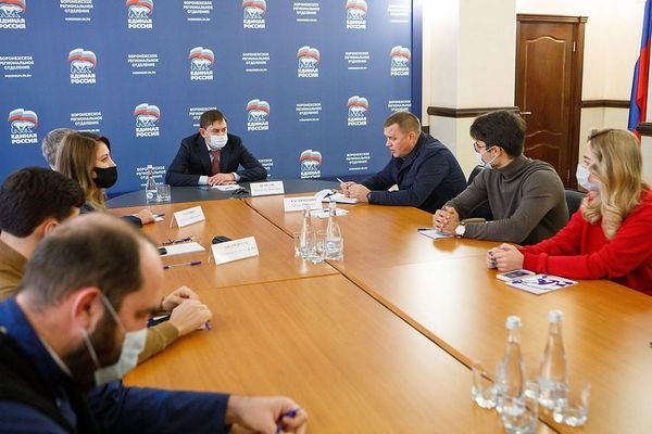 Воронежских волонтеров планируют обеспечить горячим питанием и топливом 