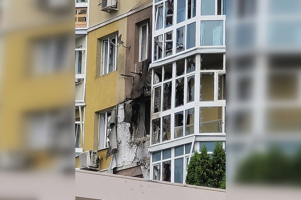 При падении беспилотника в центре Воронежа ранило трех человек