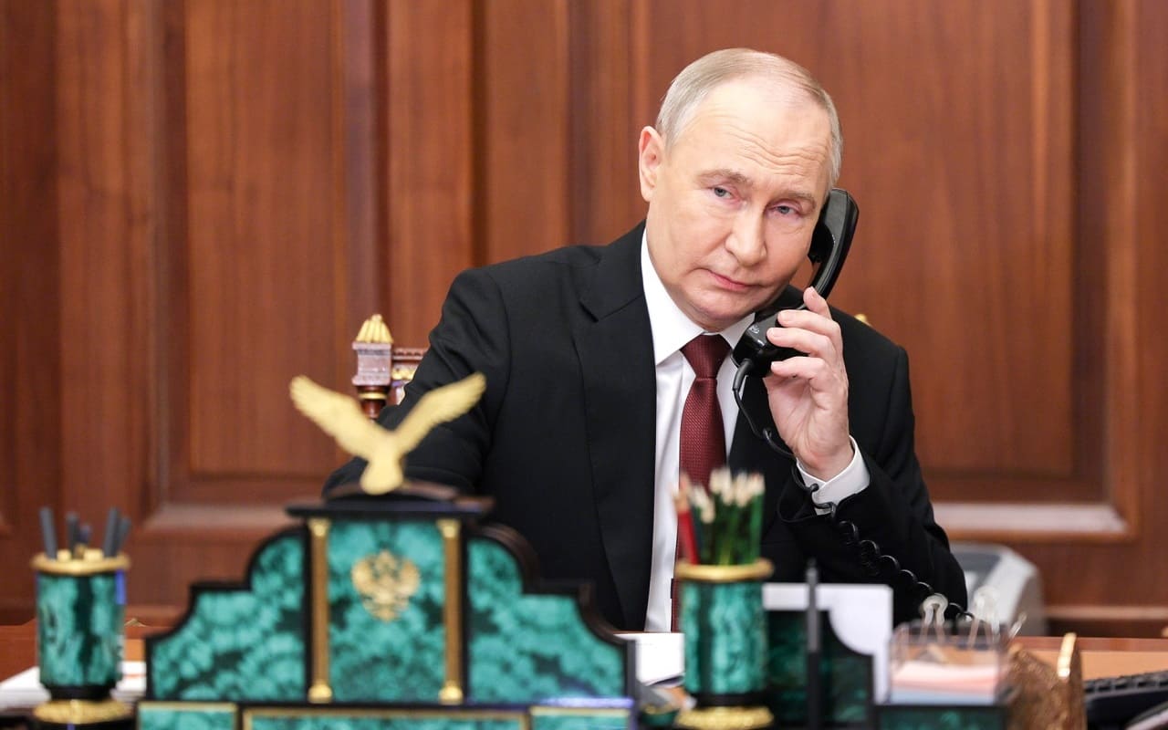 Путина с барином сравнила семилукская администрация