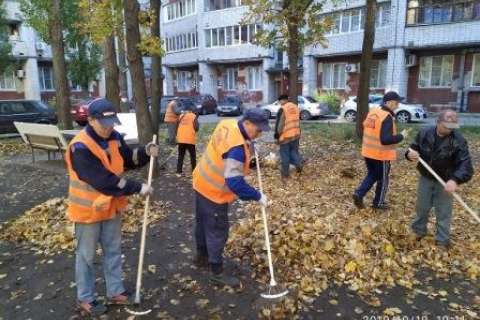 В Воронеже 1,5 тыс. сотрудников ГК «Пик-Комфорт» вышли на субботники в октябре