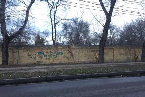 Воронежские общественники посетили место раскопок в парке имени Дурова