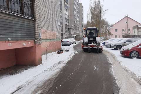 Воронежские УК справляются с последствиями снегопада