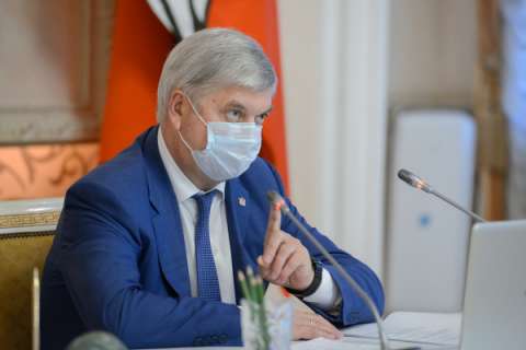 Воронежский губернатор задумался о снятии ковидных ограничений в сфере экономики