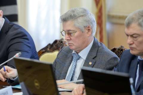 Четверо чиновников правительства Воронежской области обогнали по доходам губернатора