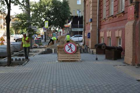 По инициативе Вадима Кстенина на ремонт тротуаров в Воронеже выделят более 131 млн рублей