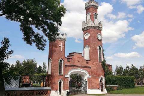 Воронежская фирма подготовит проект сохранения ворот с башнями у дворца Ольденбургских 