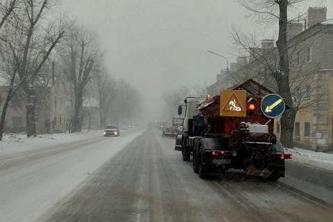 В Воронеже комбинаты благоустройства за ночь вывезли 11 тыс. куб. снега 