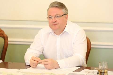Эксперты федерального центра полярно оценили деятельность мэра Вадима Кстенина