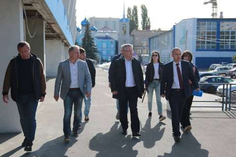 Глава города Вадим Кстенин рассказал о ходе ремонта «Юбилейного»
