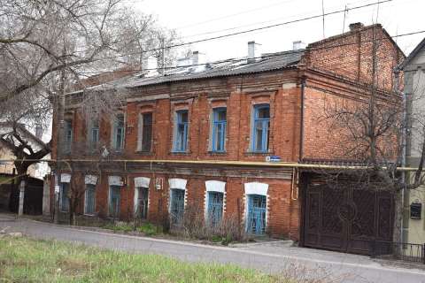 Крышу исторического дома портнихи Скуратовой восстановят в Воронеже