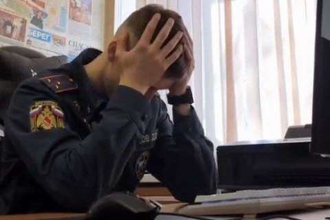 В МЧС лаконично прокомментировали новость о провалившемся под лед пикапе в Воронежской области
