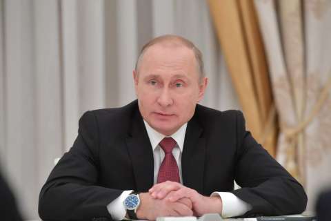 Президент России Владимир Путин наградил Гусева