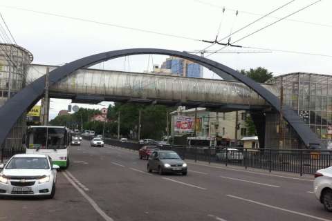 В Воронеже начали наносить новую дорожную разметку на Московском проспекте