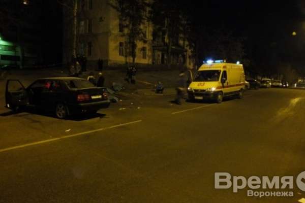Воронежцу, который на автомобиле врезался в толпу пешеходов, предъявили обвинение Воронежцу, который на автомобиле врезался в толпу пешеходов, предъявили обвинение
