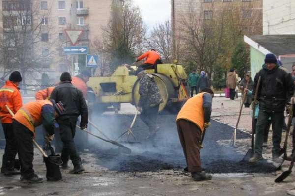 Воронежские дороги живут один год Воронежские дороги живут один год