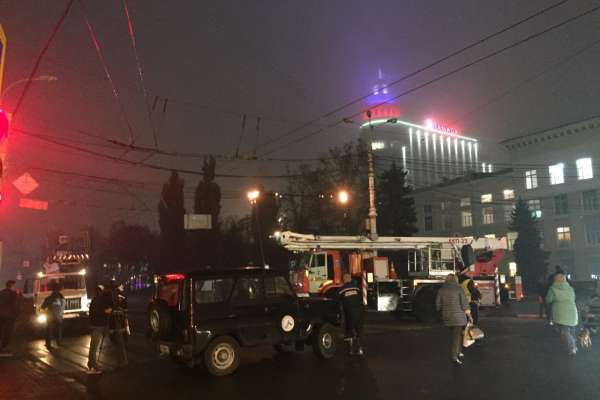 Центр Воронежа перекрыли из-за ЧП у здания мэрии
