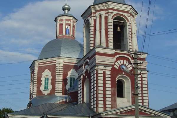 В осквернении воронежского храма подозреваются скинхеды В осквернении воронежского храма подозреваются скинхеды
