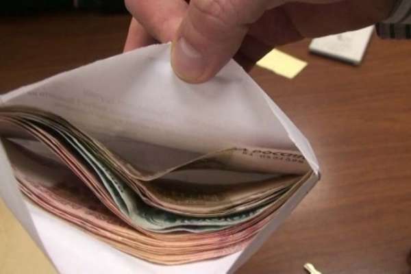 В Воронежской области на руководителя отдела гостехнадзора завели 14 уголовных дел за взятки В Воронежской области на руководителя отдела гостехнадзора завели 14 уголовных дел за взятки
