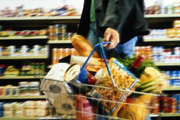 В Воронежской области за полгода минимальный набор продуктов вырос на 9% В Воронежской области за полгода минимальный набор продуктов вырос на 9%