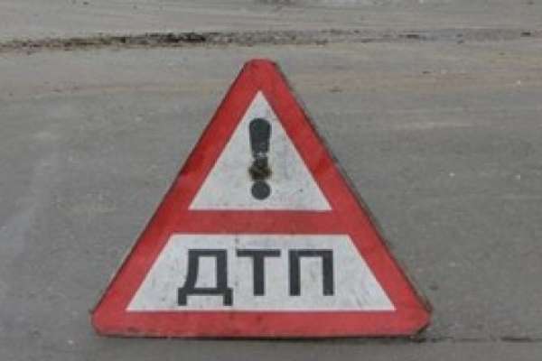 В Воронежской области автовоз сбил насмерть водителя КамАЗа В Воронежской области автовоз сбил насмерть водителя КамАЗа