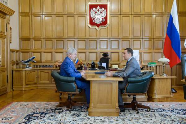 Евгений Хамин представил воронежскому губернатору инфраструктурные проекты по развитию Воронежа Евгений Хамин представил воронежскому губернатору инфраструктурные проекты по развитию Воронежа