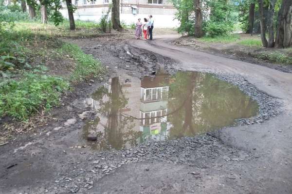 Общественники нашли нарушения в благоустройстве дворов Воронежа Общественники нашли нарушения в благоустройстве дворов Воронежа
