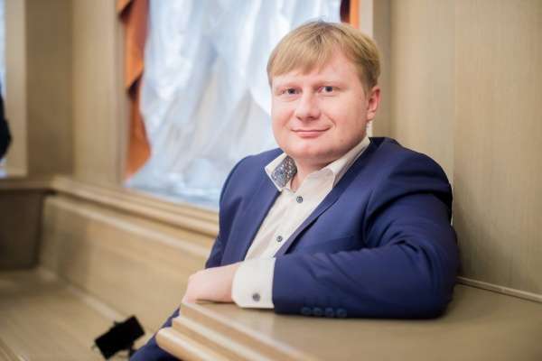 Вы готовы платить 25 рублей в комфортном автобусе, где водители не устраивают гонки? Вы готовы платить 25 рублей в комфортном автобусе, где водители не устраивают гонки?