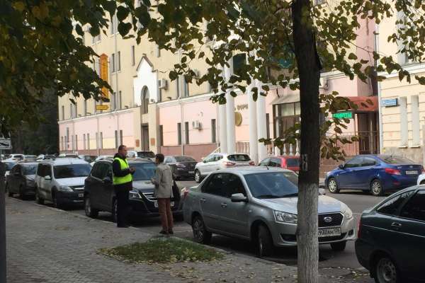Пробелы в законодательстве мешают штрафовать воронежцев за неоплату парковки Пробелы в законодательстве мешают штрафовать воронежцев за неоплату парковки