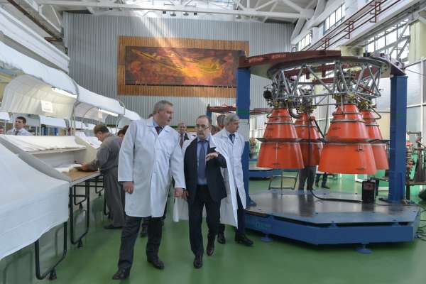 Дмитрий Рогозин проконтролирует воронежские предприятия с поста главы «Роскосмоса» Дмитрий Рогозин проконтролирует воронежские предприятия с поста главы «Роскосмоса»