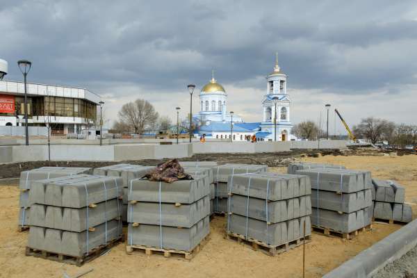 Мэр Воронежа поручил завершить реконструкцию Советской площади до 3 июня Мэр Воронежа поручил завершить реконструкцию Советской площади до 3 июня