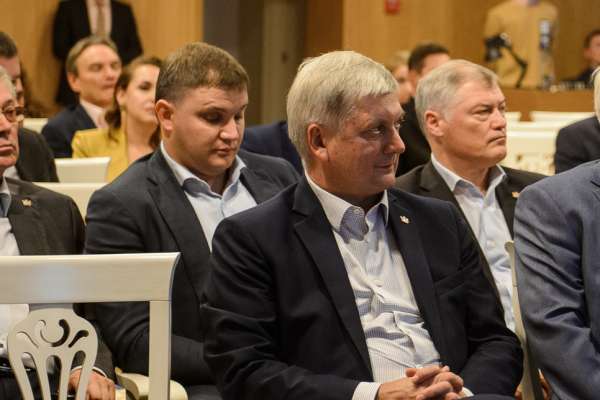 Законодательство Воронежской области подвело Александра Гусева под федеральную шумиху Законодательство Воронежской области подвело Александра Гусева под федеральную шумиху