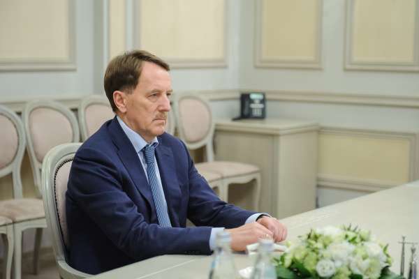 В Госдуме призвали сохранить воронежского экс-губернатора в правительстве РФ В Госдуме призвали сохранить воронежского экс-губернатора в правительстве РФ
