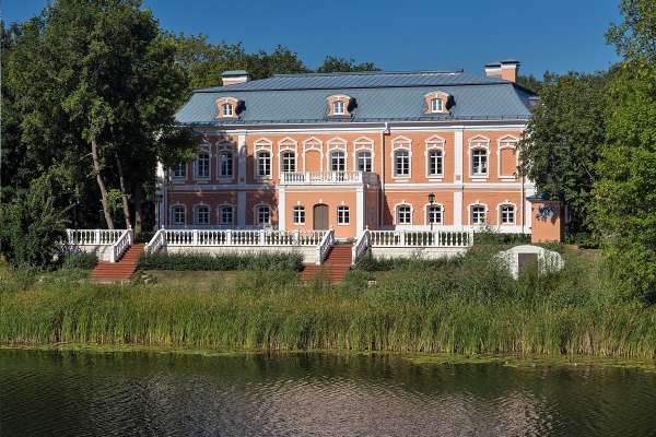Власти определили защитную зону вокруг усадьбы Сталь фон Гольштейн в Воронежской области Власти определили защитную зону вокруг усадьбы Сталь фон Гольштейн в Воронежской области