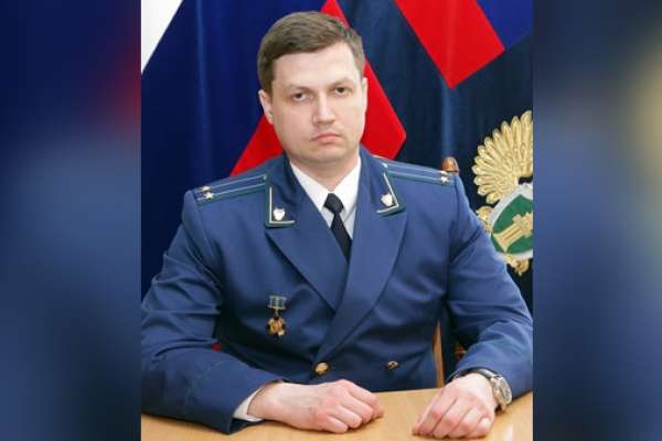 Прокурор Воронежа Василий Яицких посоветовал мэру следить за конфликтом вокруг ярмарки на Димитрова Прокурор Воронежа Василий Яицких посоветовал мэру следить за конфликтом вокруг ярмарки на Димитрова
