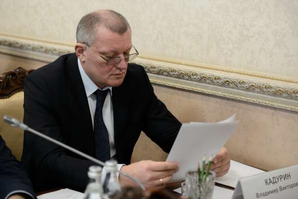 Владимир Кадурин призвал воронежский спорт зарабатывать Владимир Кадурин призвал воронежский спорт зарабатывать