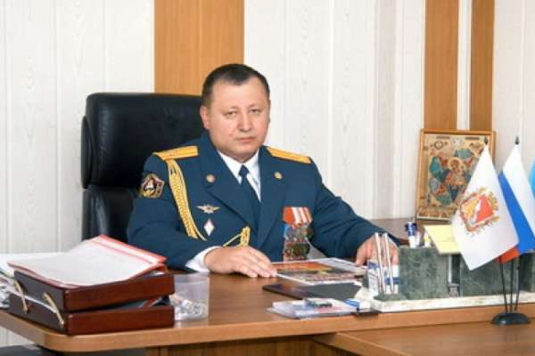 В Воронеже прощаются с убитым начальником института МЧС Юрием Иншаковым В Воронеже прощаются с убитым начальником института МЧС Юрием Иншаковым