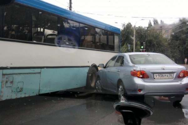В Воронежской области ежедневно попадают в аварии шесть автобусов В Воронежской области ежедневно попадают в аварии шесть автобусов