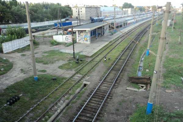 В Воронеже мужчина попал под поезд и погиб В Воронеже мужчина попал под поезд и погиб