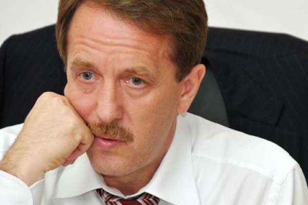 Воронежский губернатор и после скандалов сохранил «очень сильное влияние» Воронежский губернатор и после скандалов сохранил «очень сильное влияние»
