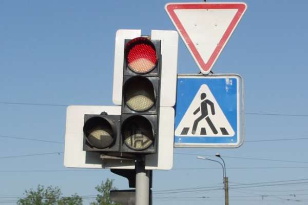 В Воронеже на набережной Массалитинова установят два светофора В Воронеже на набережной Массалитинова установят два светофора
