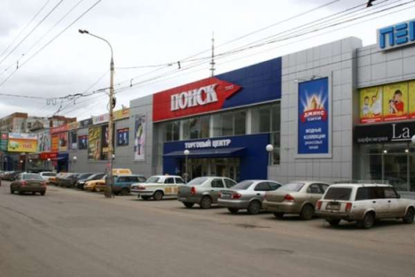 В Воронеже грузчик торгового центра зарезал охранника и случайного прохожего В Воронеже грузчик торгового центра зарезал охранника и случайного прохожего