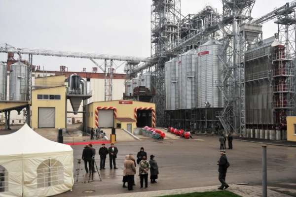 В Воронежской области запустили новый элеватор вместимостью 140 тысяч тонн зерна В Воронежской области запустили новый элеватор вместимостью 140 тысяч тонн зерна