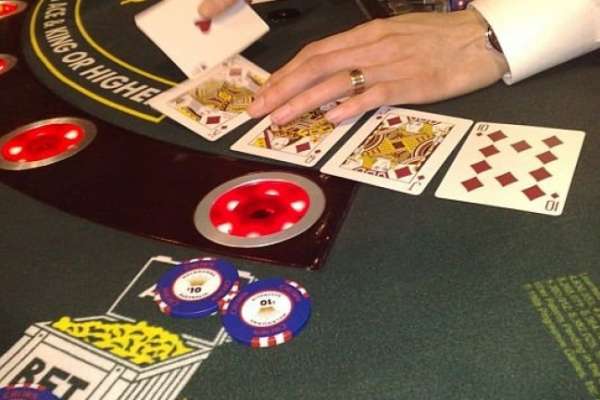 В Воронеже играют в покер в подпольных казино