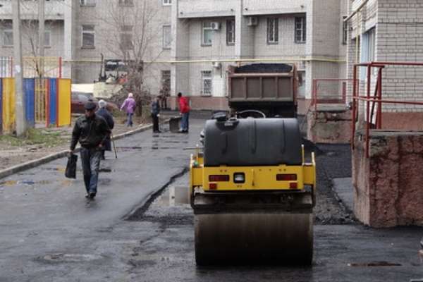 Более ста воронежских дворов не успели отремонтировать Более ста воронежских дворов не успели отремонтировать