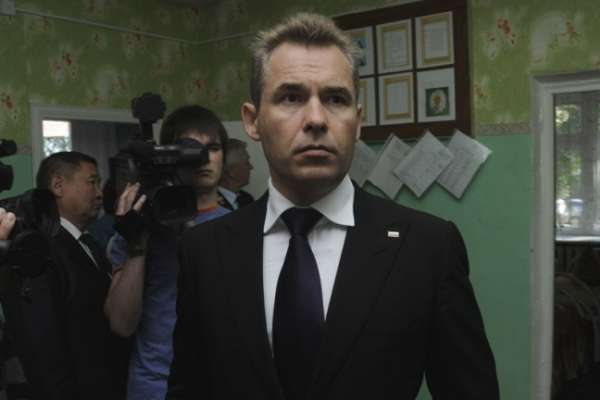 Павел Астахов: Семье воронежской девочки, погибшей после уборки в классе, школа должна выплатить компенсацию Павел Астахов: Семье воронежской девочки, погибшей после уборки в классе, школа должна выплатить компенсацию