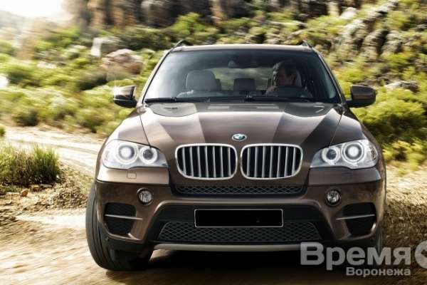 В Воронеже автослесарь разбил чужой BMW X5 В Воронеже автослесарь разбил чужой BMW X5